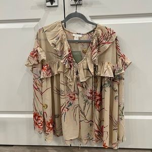 Floral ruffle blouse